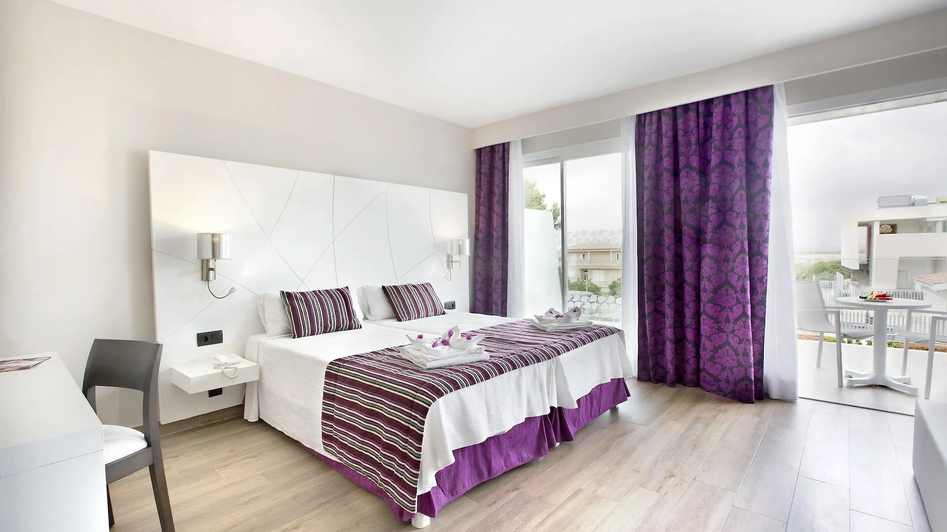 Mar Hotels Playa De Muro Suites