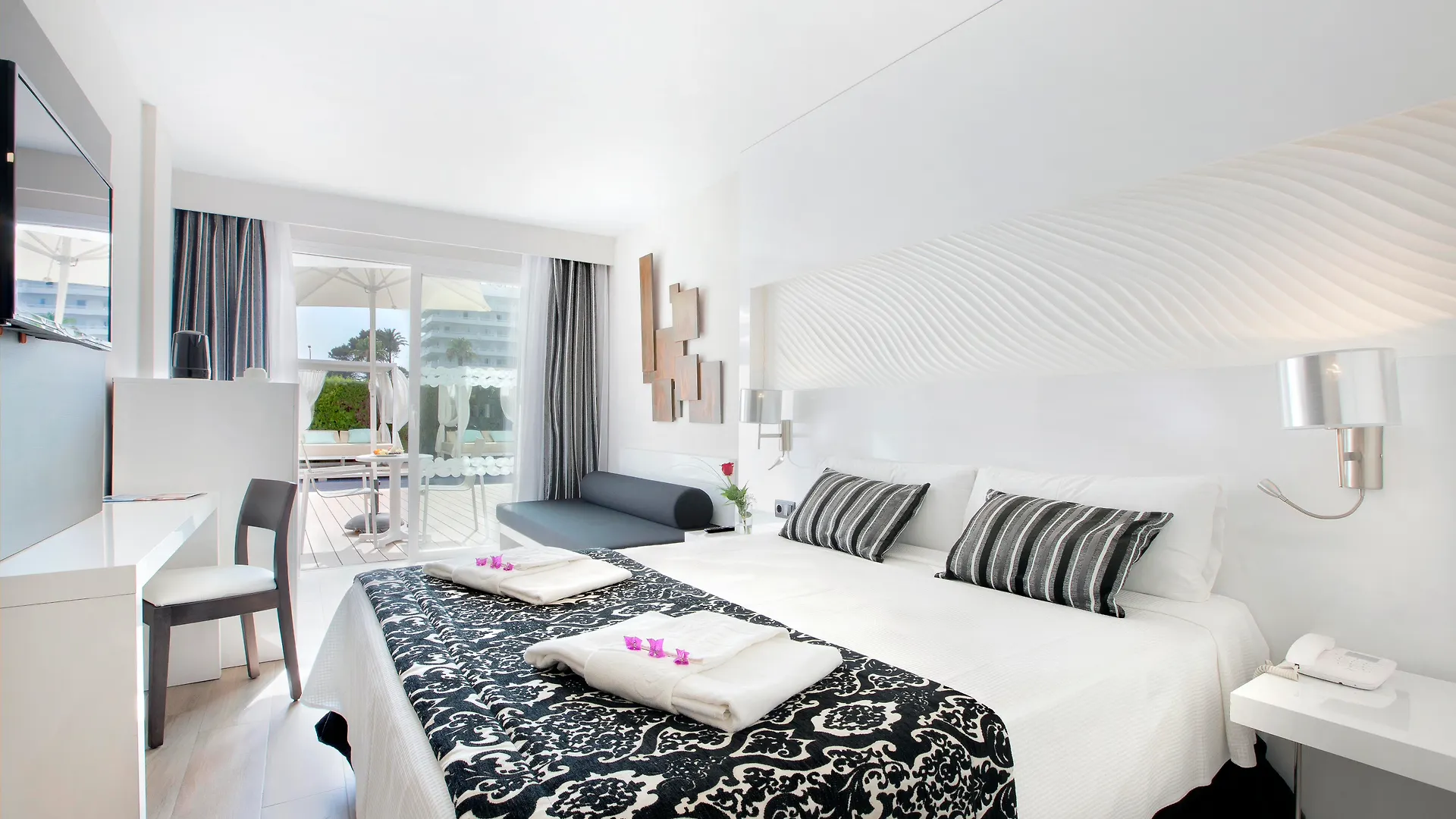 Mar Hotels Playa De Muro Suites 4*, Playa de Muro (Mallorca)
