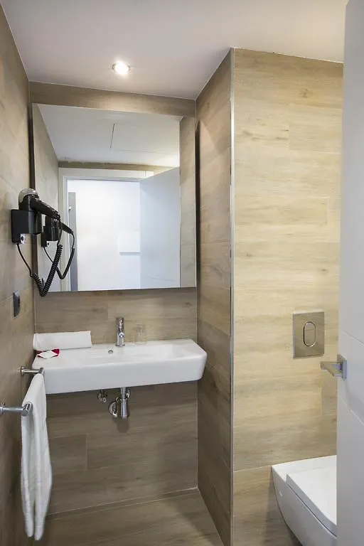 Mar Hotels Playa De Muro Suites פלאיה דה מורו
